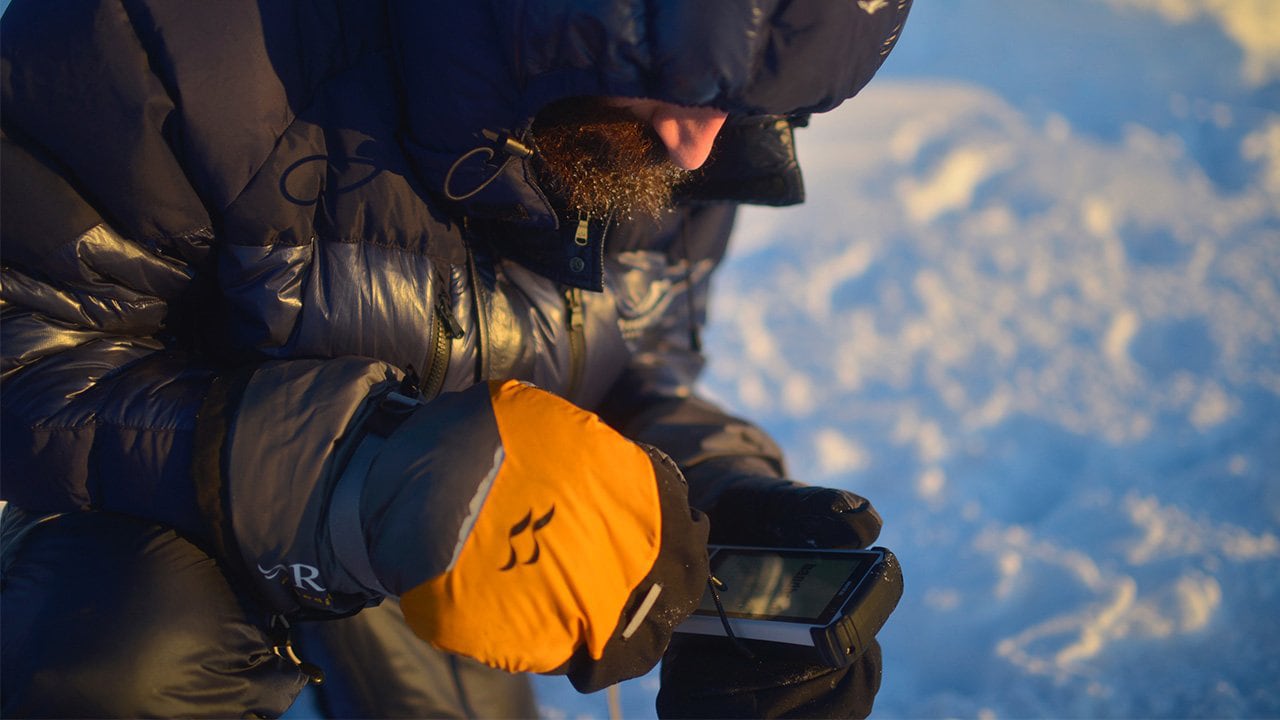 Glacier researcher uses the Handheld Nautiz X8