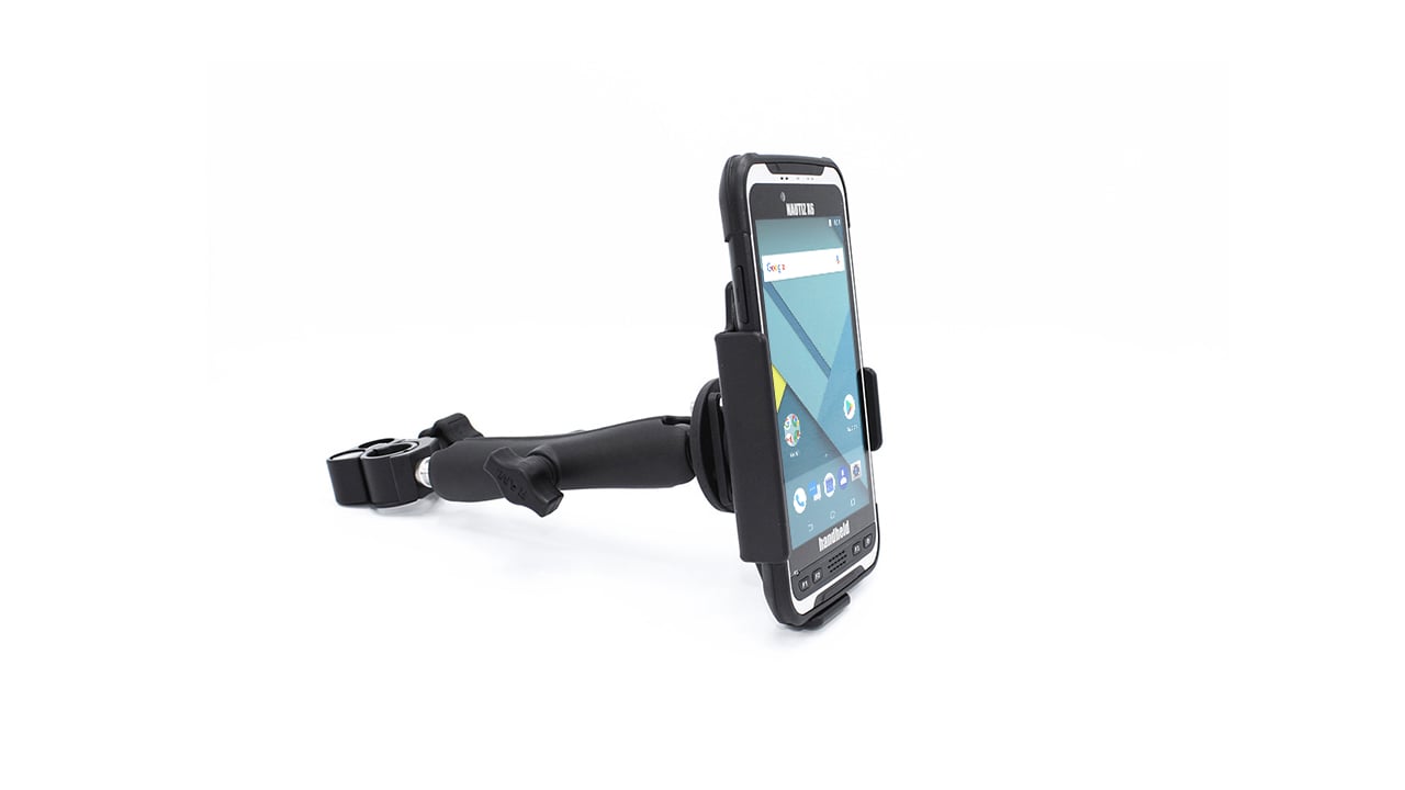 handheld nautiz x6 in pole mount