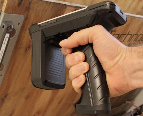 handheld nautiz x2 pistol grip rfid scanning