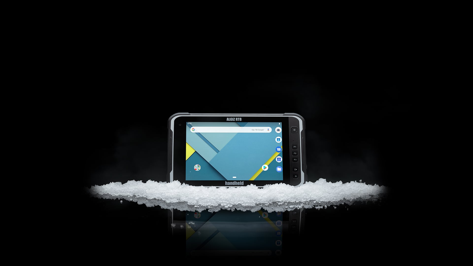 handheld algiz rt8 in snow